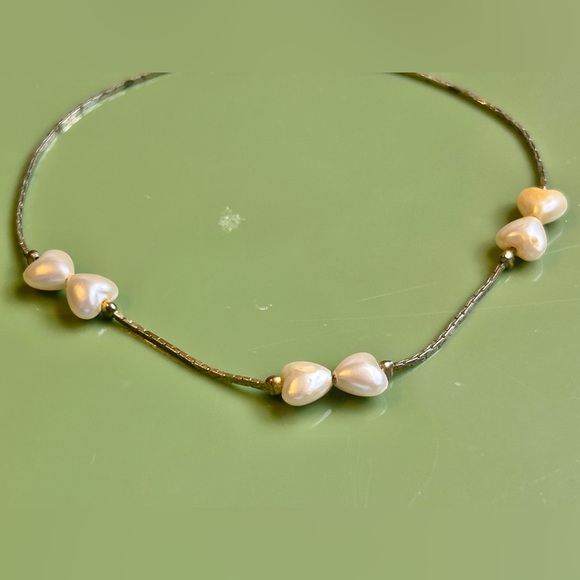 Timeless Vintage Faux Pearl Heart Bracelet and Rhinestone Earrings Set Classic - Picture 6 of 12